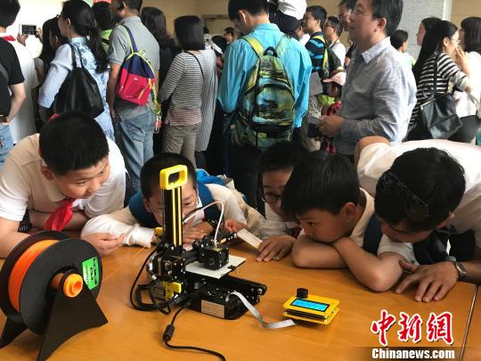 上海科技节：“创客集市”精彩纷呈 重点实验室“开门迎客”