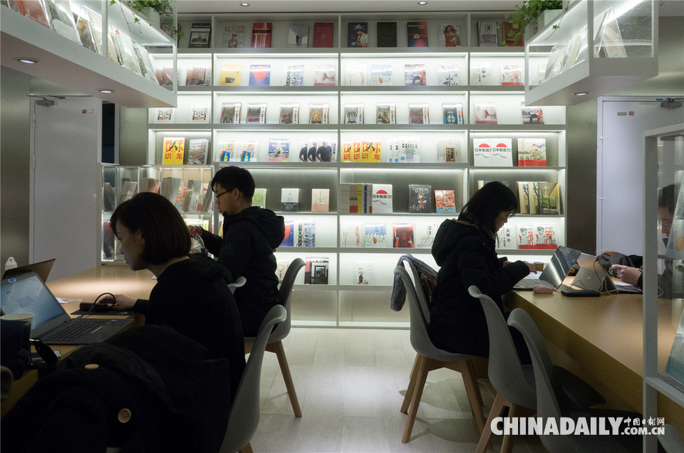 从24小时不打烊到“深夜书店” 大隐书局杨浦开业