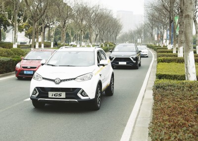 上海无人驾驶汽车上路测试首月 实现3000公里零事故零违章